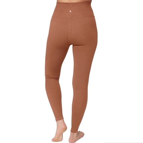 Spiritual GANGSTER LOVE SCULPT SEAMLESS LEGGING SIZE XS/S - Picture 2 of 8